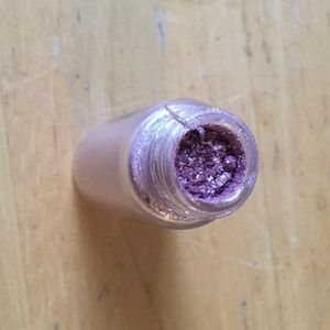 MAC pigment kitschmas*